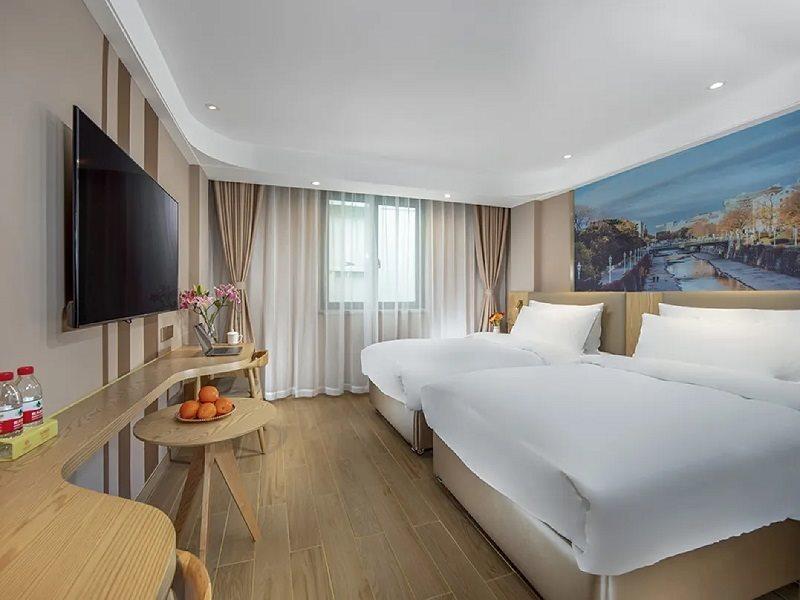 Hotel Vienna Sanhao 3*